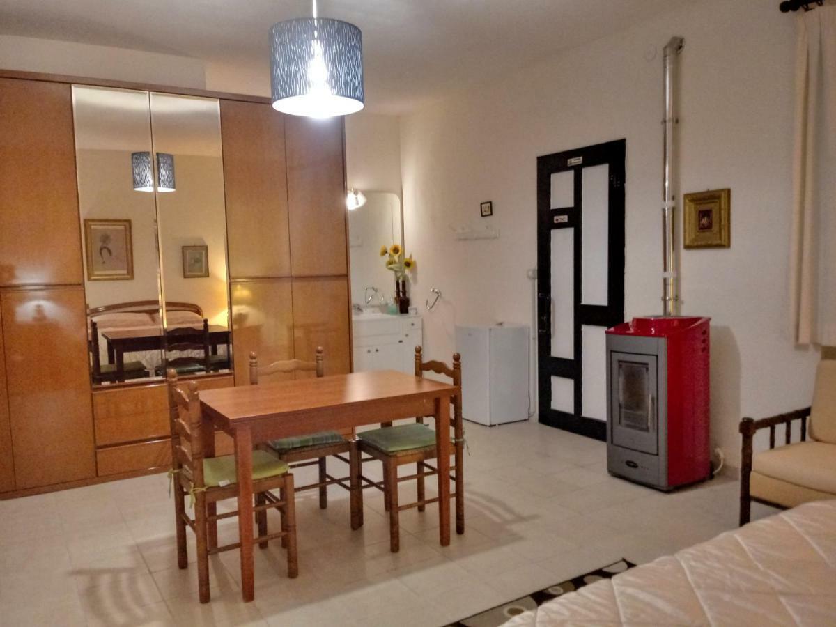 B&B Tio Pepe Розето дели Абруци Екстериор снимка